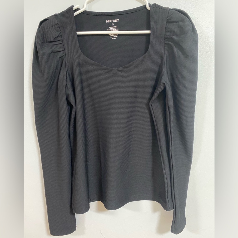 Nine West long sleeve‎ top